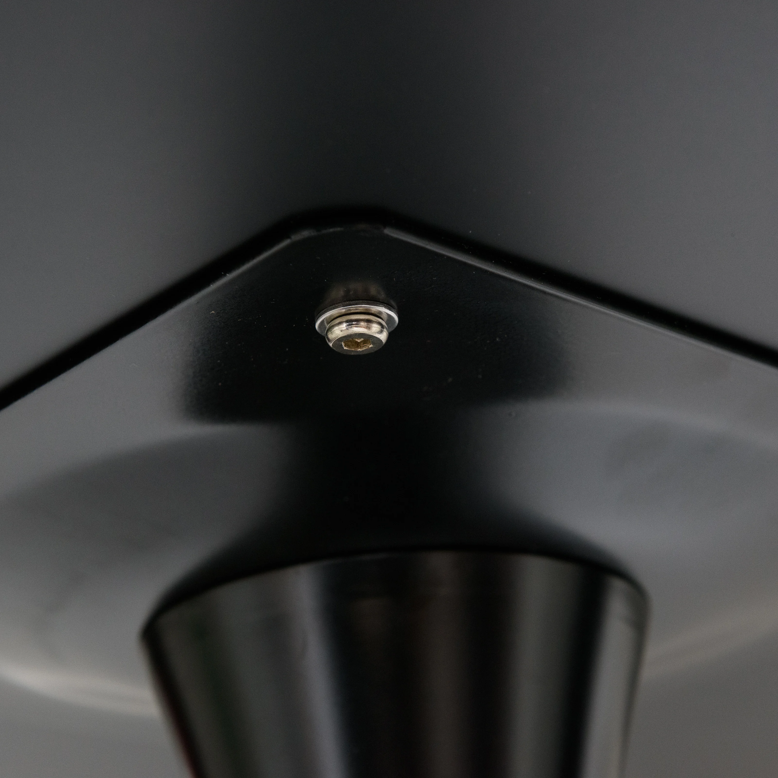 Bristol Mid-Century Modern Round Dining Table with a 31" Wood Top and Iron Pedestal Base with Gloss Finish for Kitchen and Dining Room