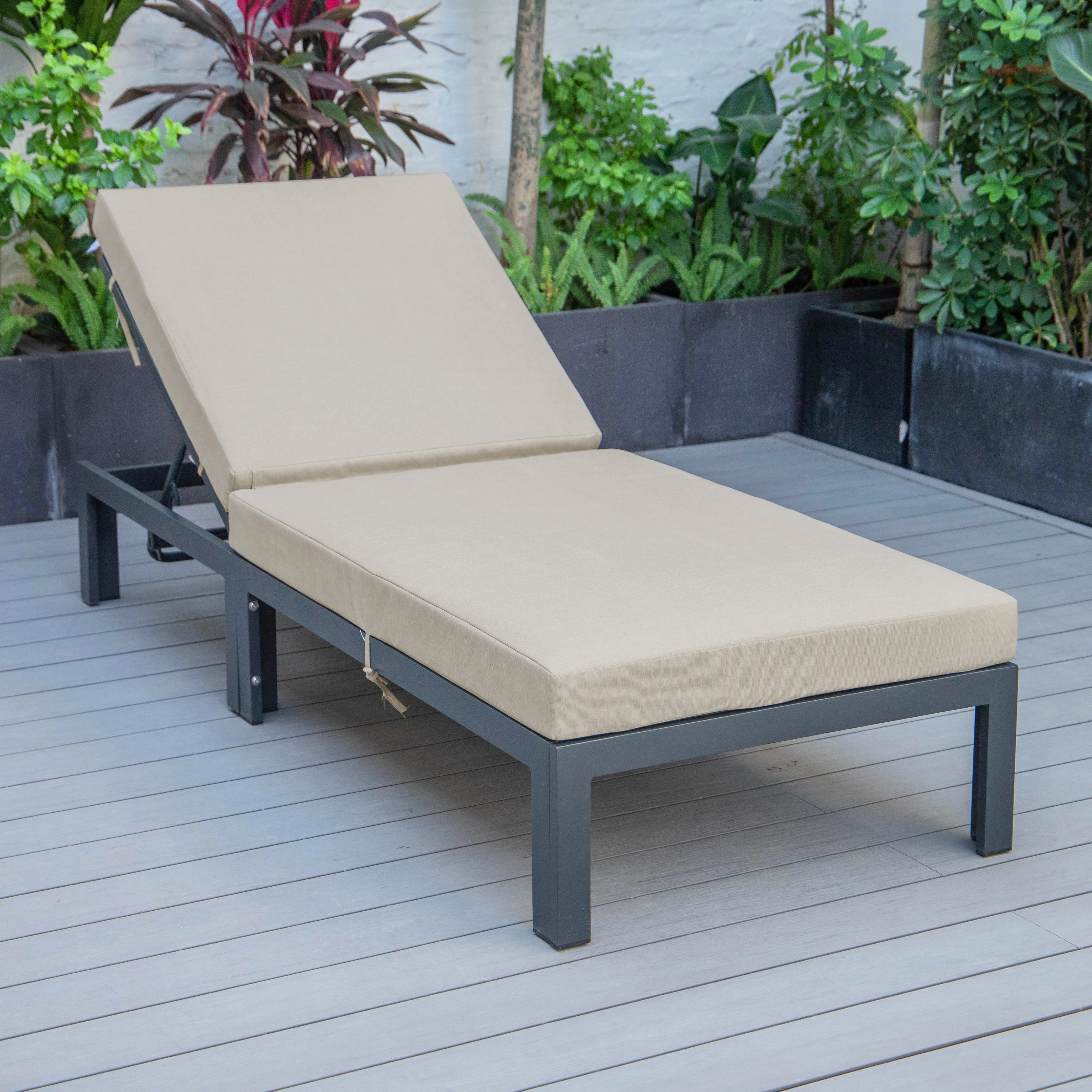 Chelsea Modern Outdoor Chaise Lounge Chair With Cushions