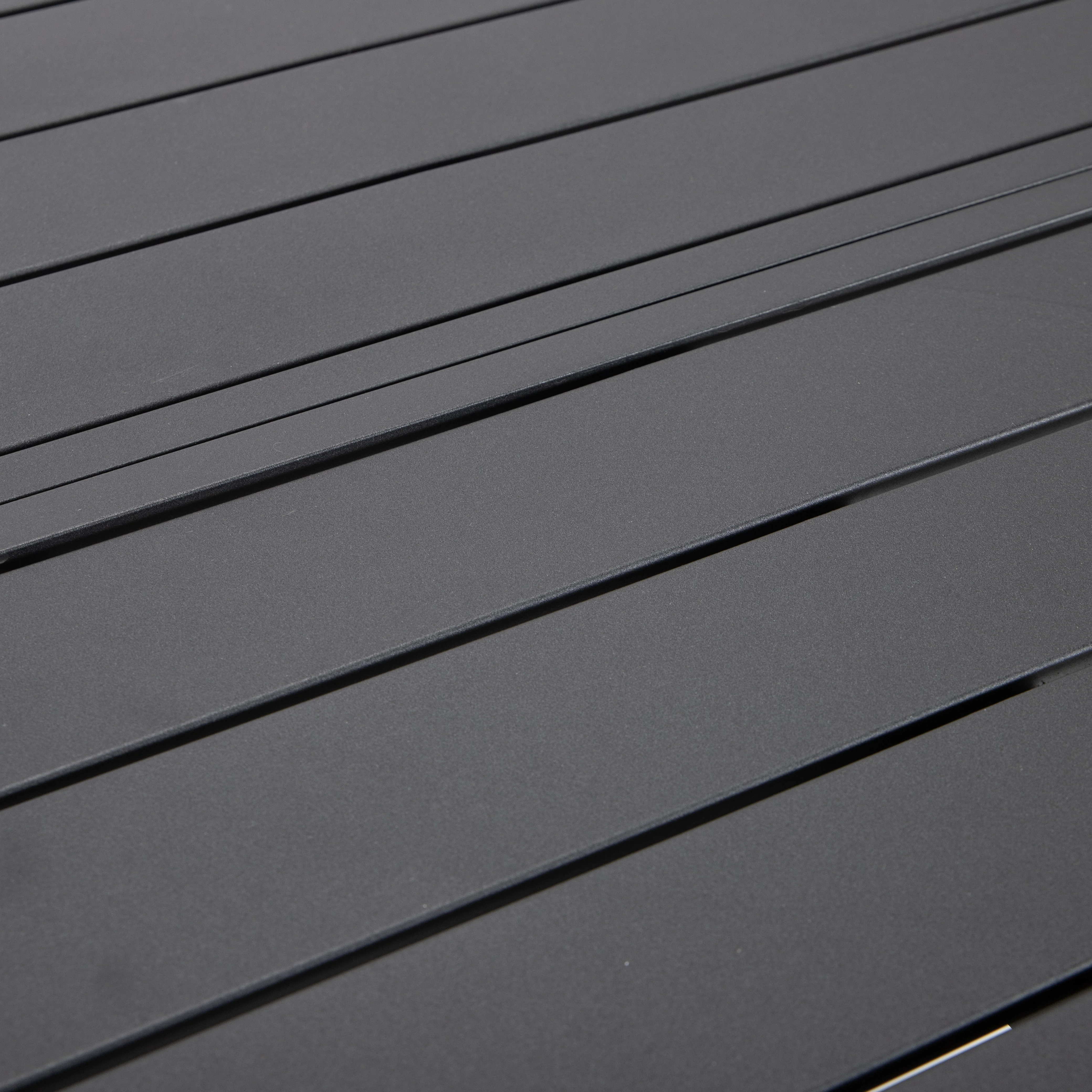 Chelsea 48? Round Outdoor Aluminum Dining Table for Patio