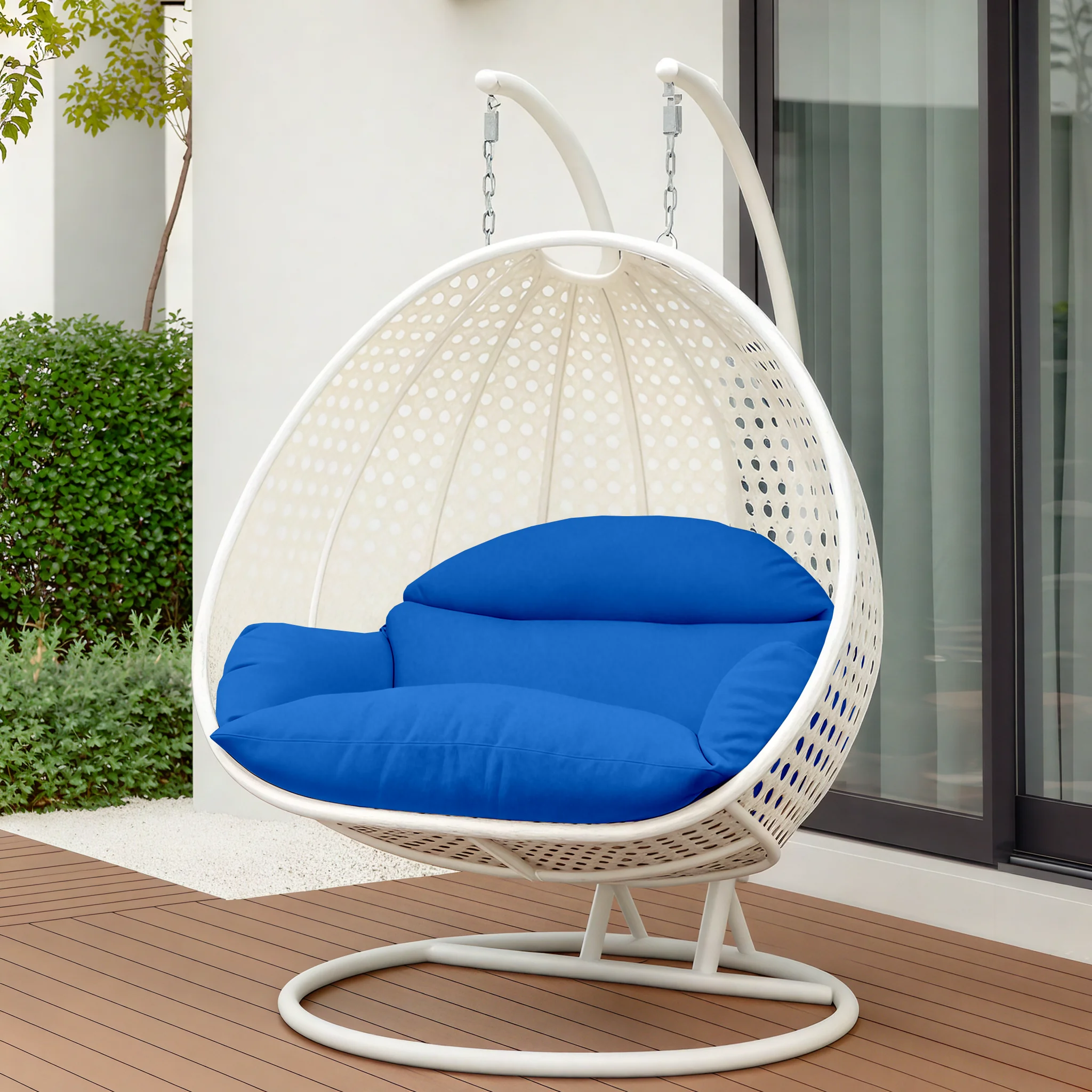 White Wicker Hanging 2 person Egg Swing Chair