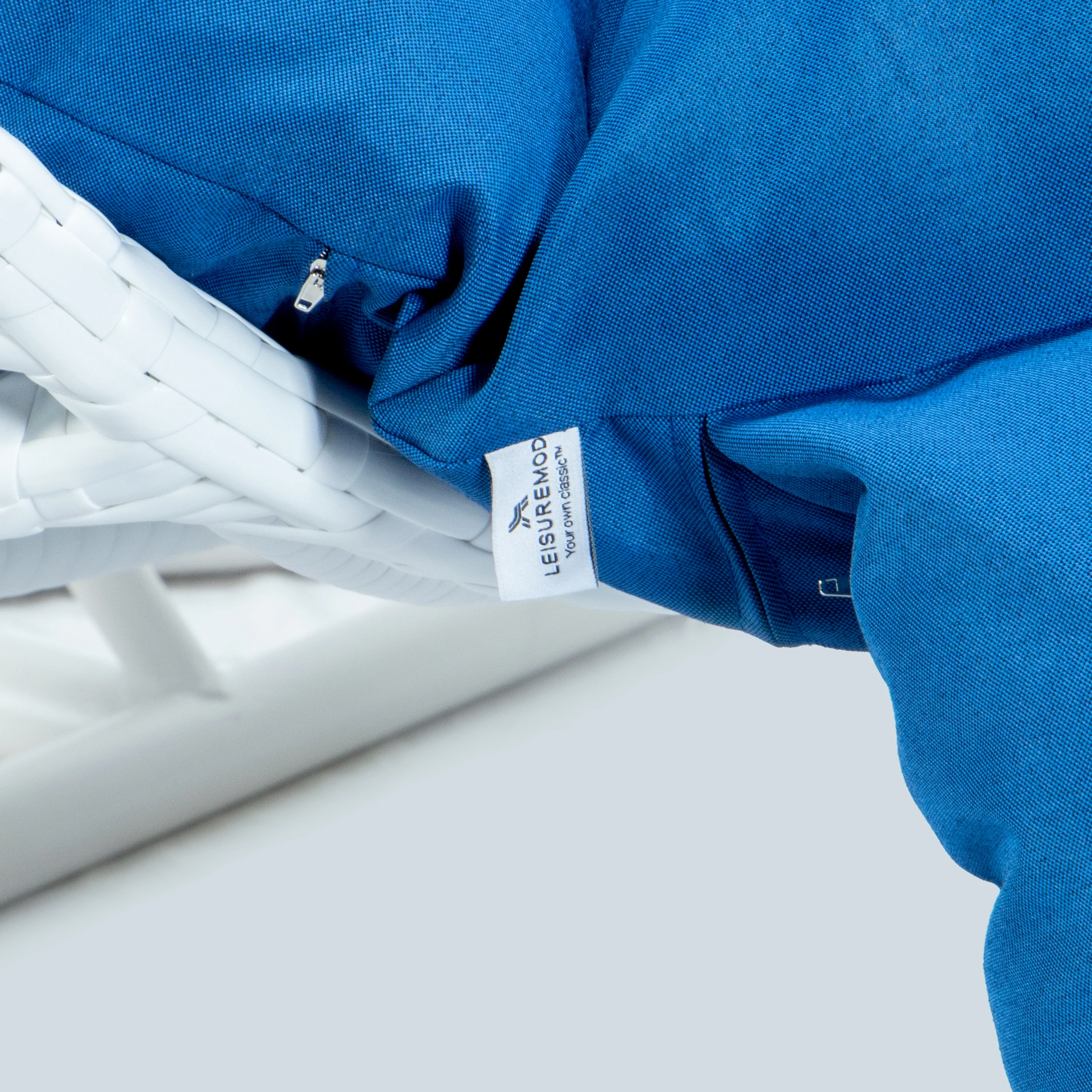 White Wicker Hanging 2 person Egg Swing Chair