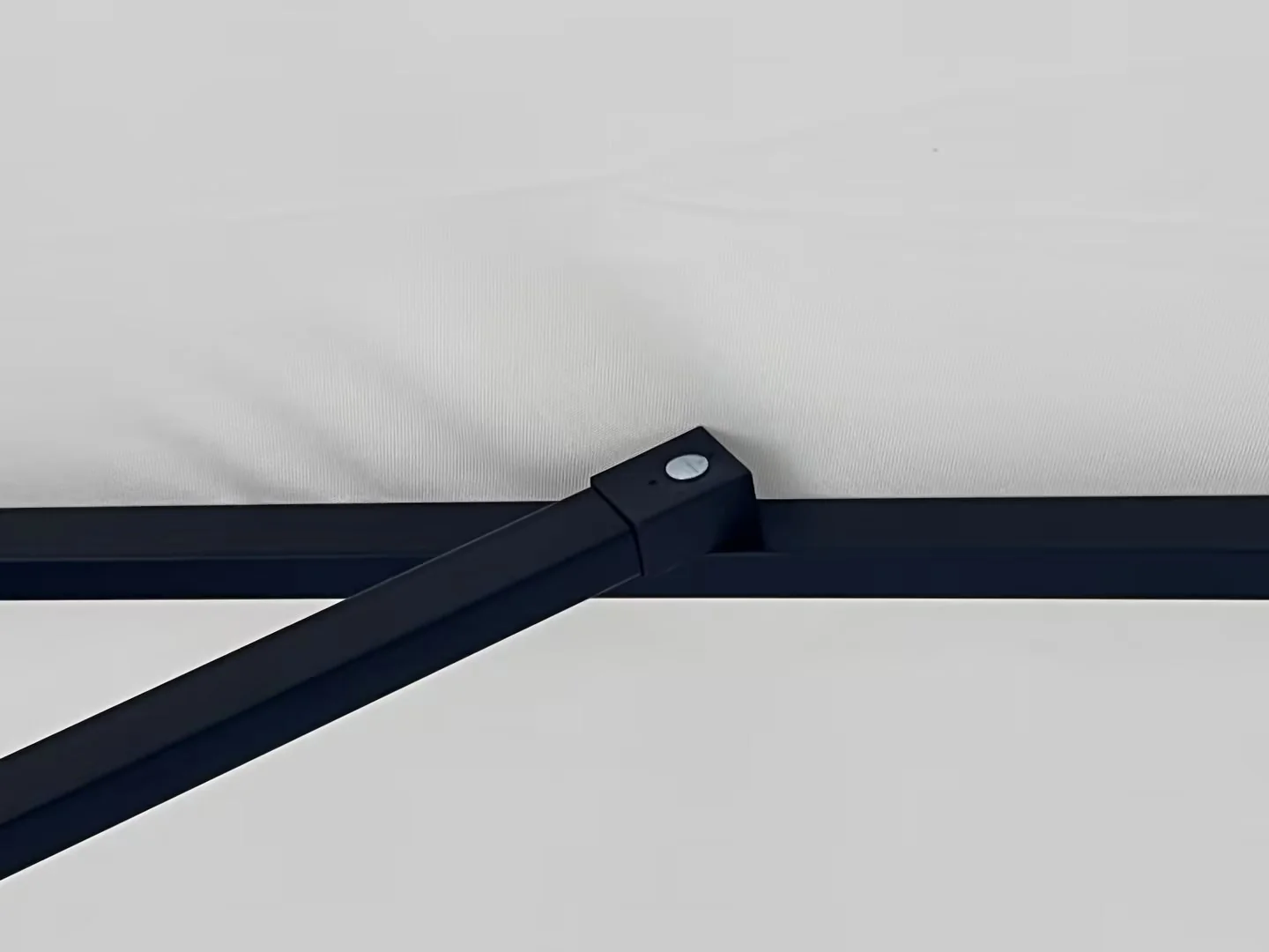 Willry Modern Outdoor 10 Ft Offset Cantilever Hanging Patio Umbrella With Solar Powered LED in Cream