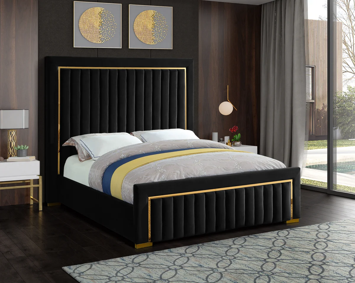 Dolce - King Bed - Black - View 2