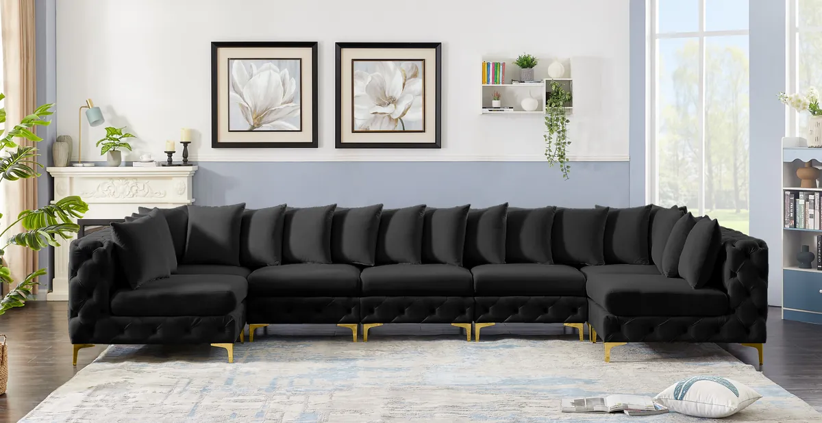 Tremblay - 7 Piece Modular U-Shaped Sectional - Black