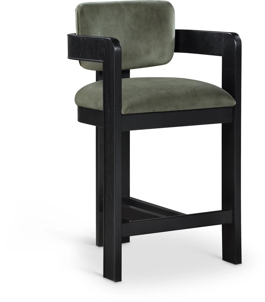 Sacha - Velvet Stool With Black Base - Green
